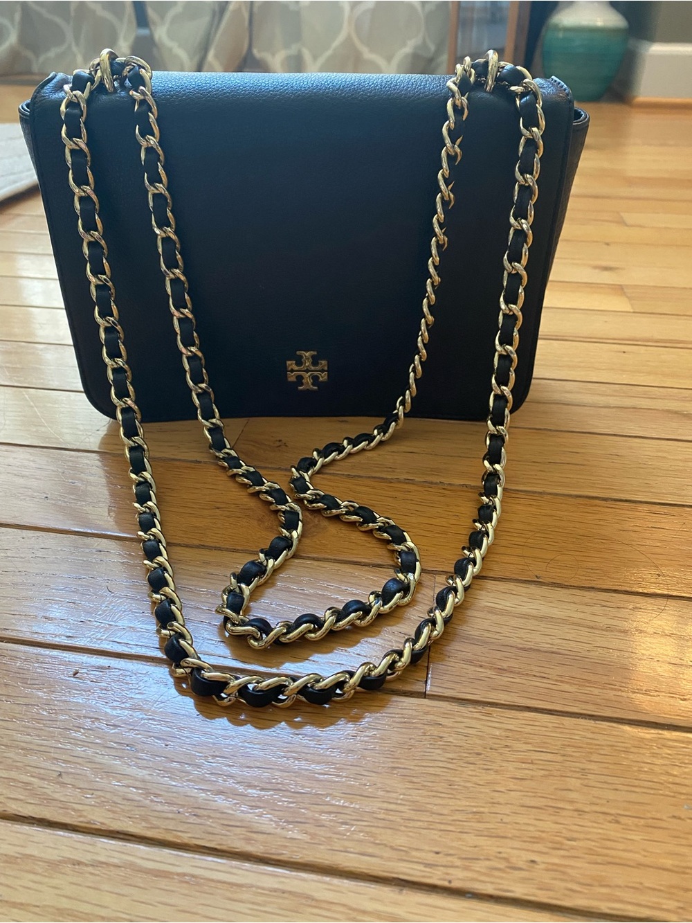 Tory Burch Emerson Adjustable Chain Shoulder Bag  saffiano leather